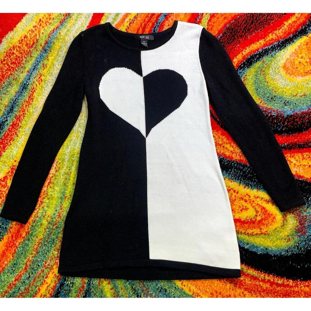 Style And Co. Women’s Black And White Split Heart Sweater Dress Long Sleeve PS